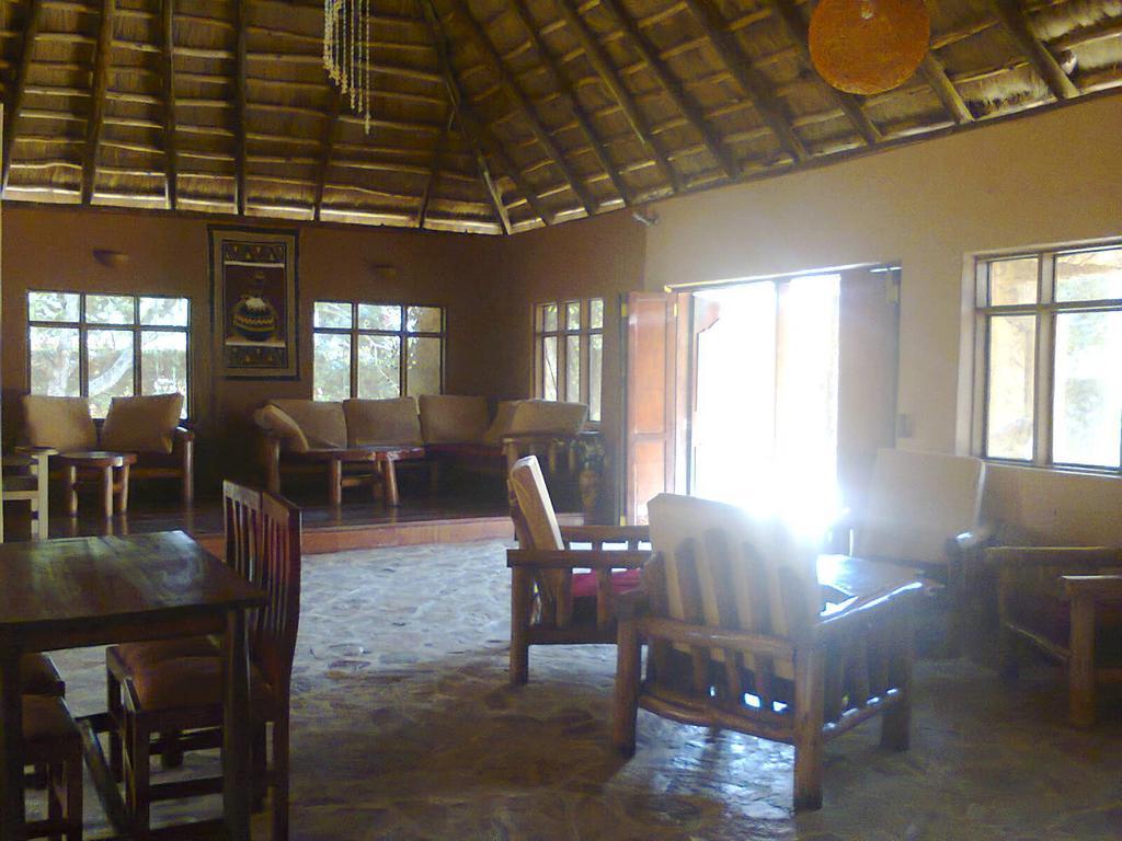Secrets Guest House Entebbe Exterior foto